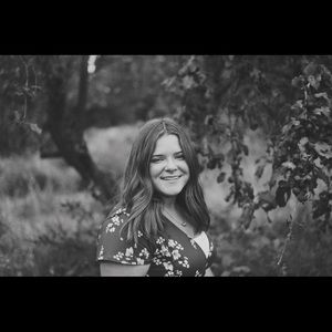 Meet your Posher, Andrea